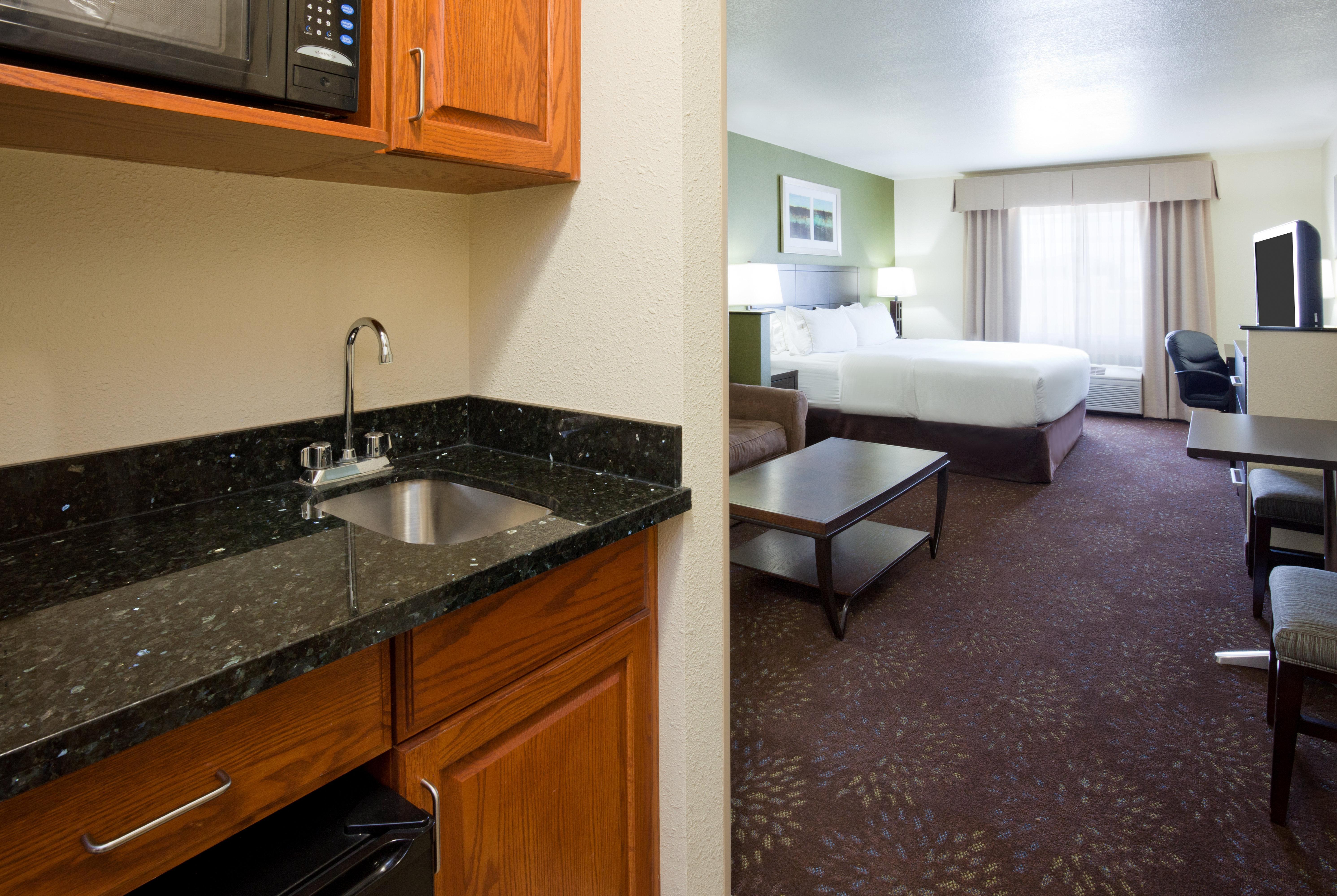 Holiday Inn Express&Suites Aberdeen, an IHG Hotel Buitenkant foto