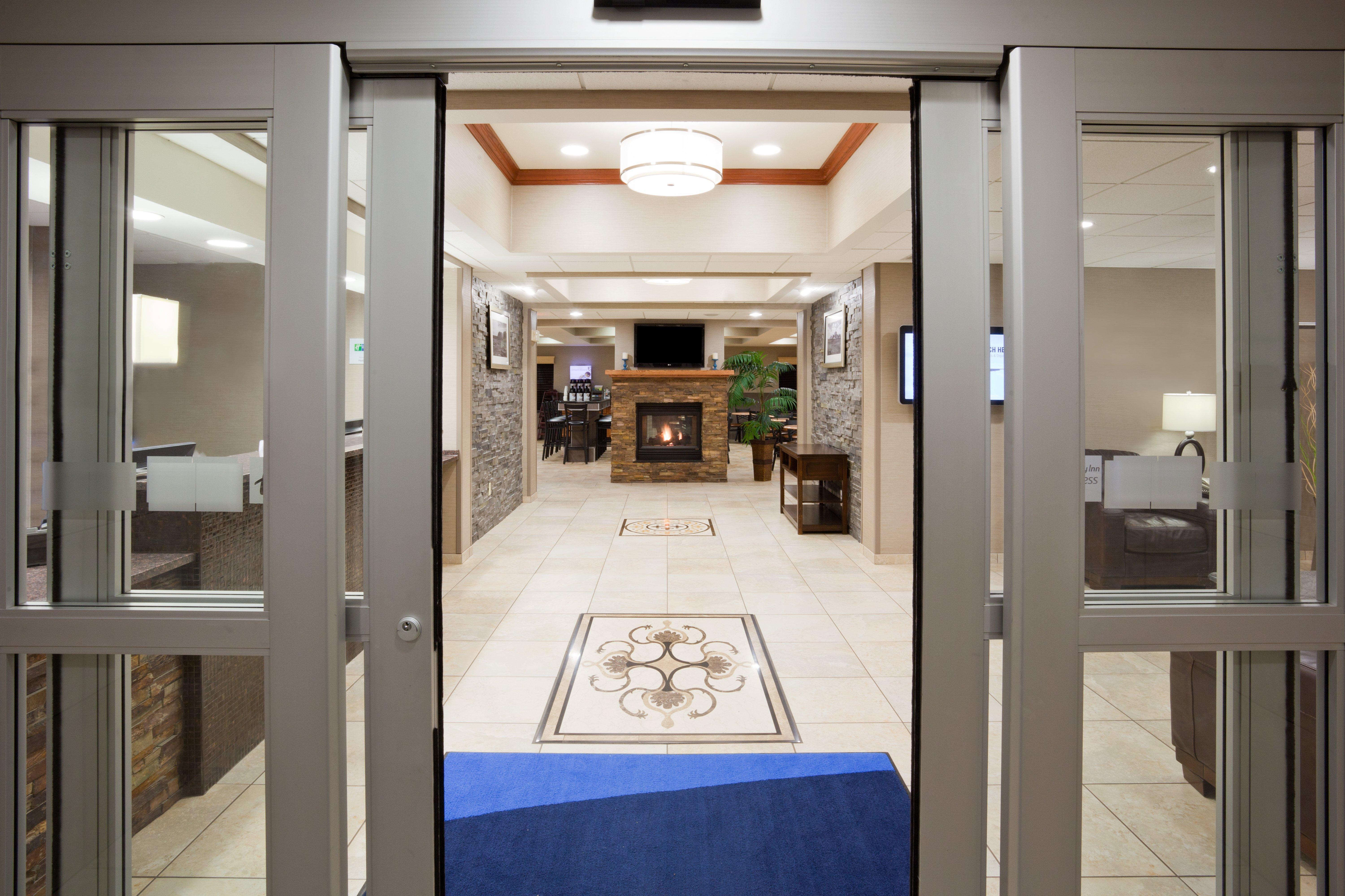 Holiday Inn Express&Suites Aberdeen, an IHG Hotel Buitenkant foto